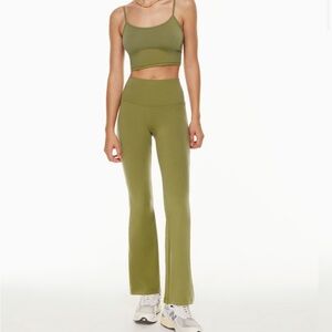 Aritzia chill atmosphere bell high-rise legging